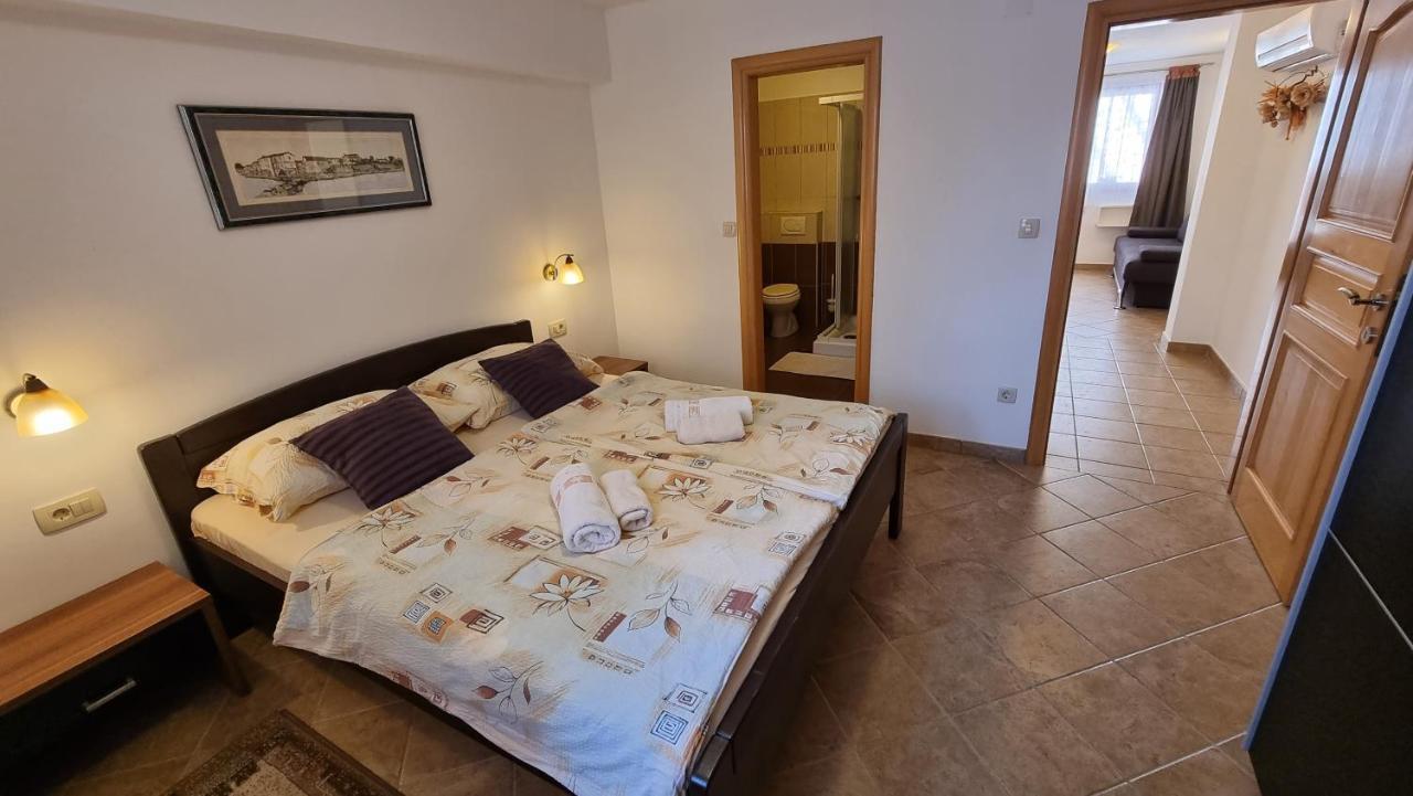 Apartmani Sidro Malinska Eksteriør bilde